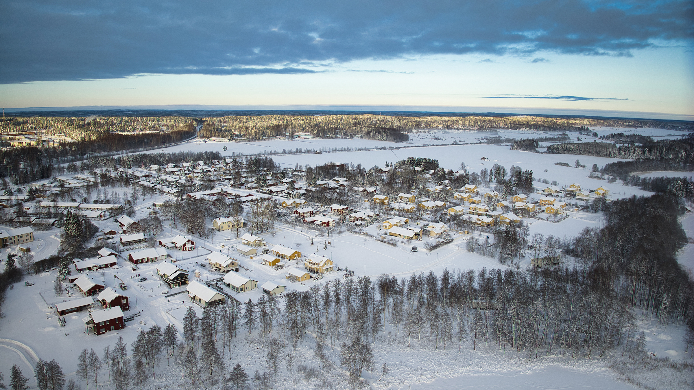Talvinen ilmakuva Vihdistä, kuva: Joenrinne Films
