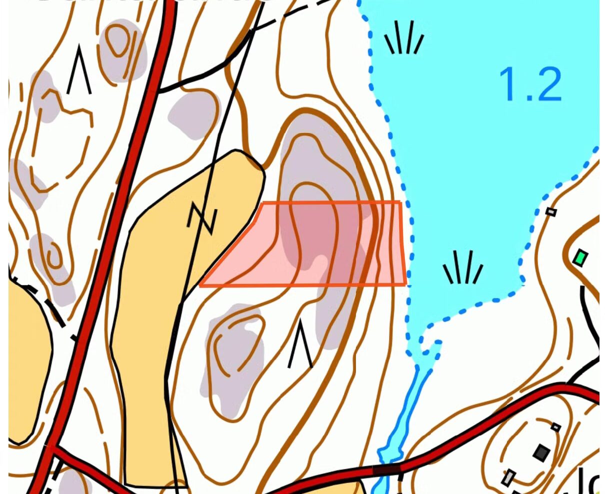 Karttakuva huutokaupattavasta tontista