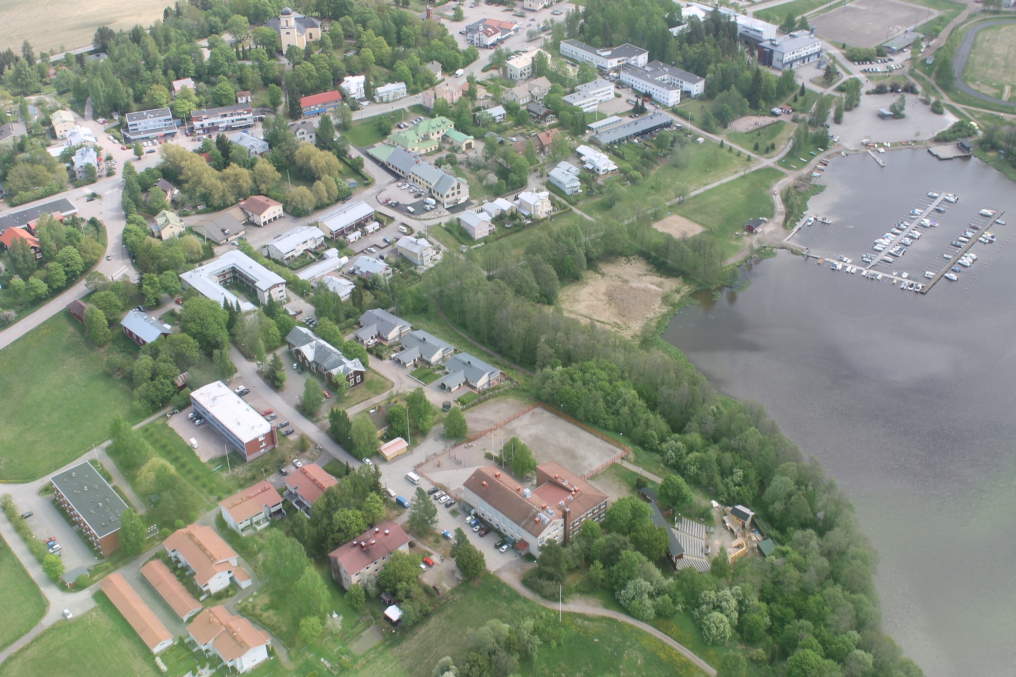 kirkonkylä_lähikuva